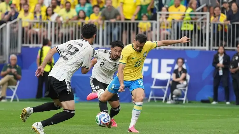 2026年世界杯：巴西2-1日本 - 加布里埃尔·马丁内利在最后时刻打入制胜球