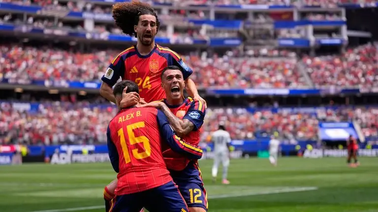 2026年世界杯：西班牙3-0奥地利 - 米克尔·奥亚萨瓦尔闪耀，助欧洲冠军轻松晋级16强
